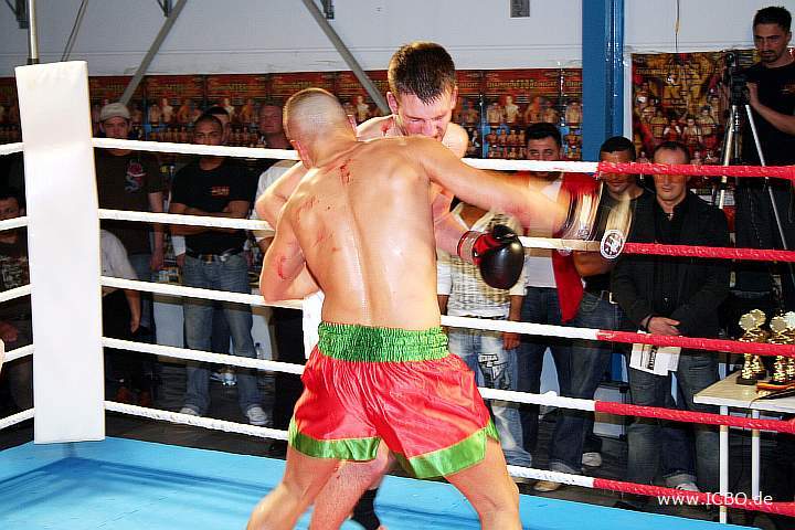 090404_4338_essadoui-eberhardt_fight_night_koeln.jpg