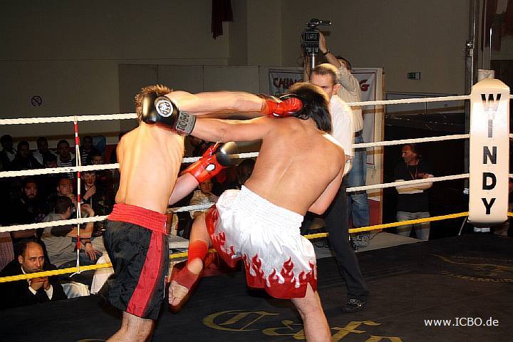 091218_0189_blakai-cellebi_k1_fight_night_ii.jpg