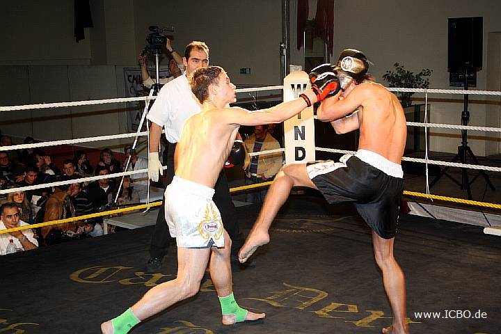 091218_0276_baron-muhoberac_k1_fight_night_ii.jpg