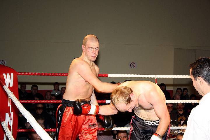 091218_0330_prell-berg_k1_fight_night_ii.jpg