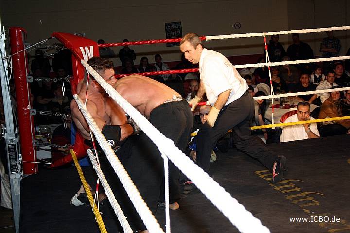 091218_0527_densiz-moser_k1_fight_night_ii.jpg