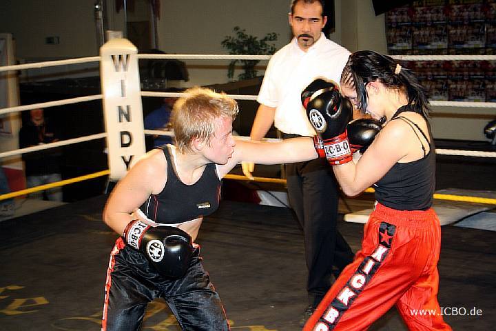 091218_0591_schumacher-kaiser_k1_fight_night_ii.jpg