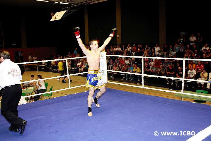 100605_0251_guelec-muhoberac_suderwicher-fight-night.jpg