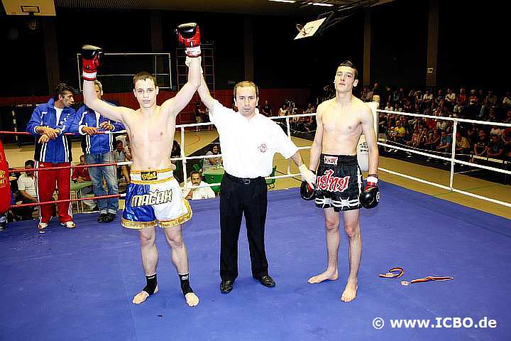 100605_0254_guelec-muhoberac_suderwicher-fight-night.jpg