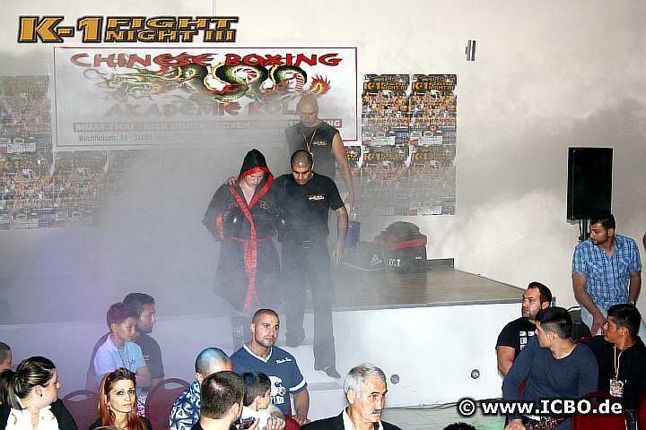 110708_0178_giantsios_elezi_k1_fightnight_3.jpg