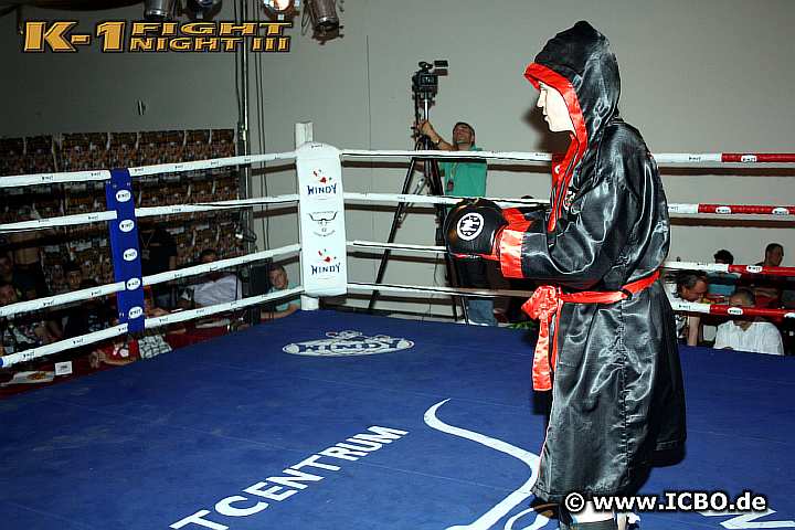 110708_0180_giantsios_elezi_k1_fightnight_3.jpg