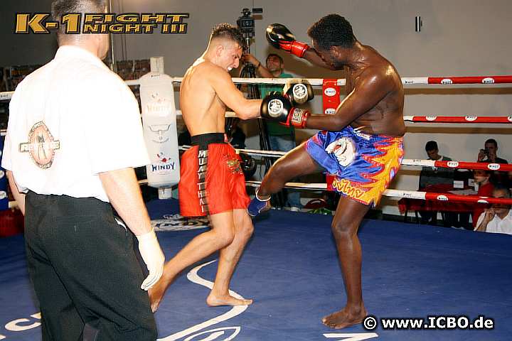 110708_0270_awees_basdinkci_k1_fightnight_3.jpg