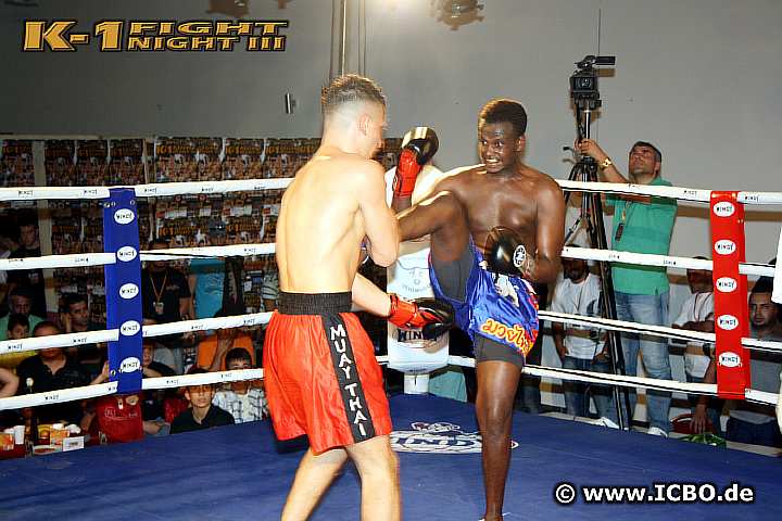 110708_0276_awees_basdinkci_k1_fightnight_3.jpg